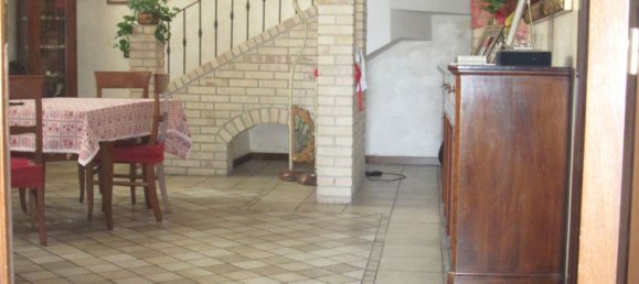 8 rooms House in Folignano, Italy No. 191165 7