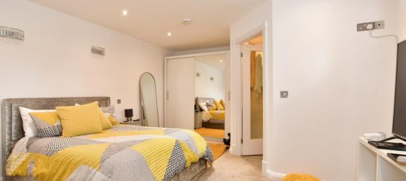 1 Schlafzimmer Bungalow in Romford, United Kingdom, Nr. 3977 4