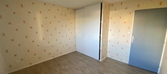 1 bedroom Apartment in Golbey, France No. 88347 13