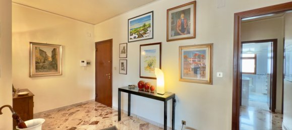 4 bedrooms Apartment in Palermo, Italy No. 345118 14