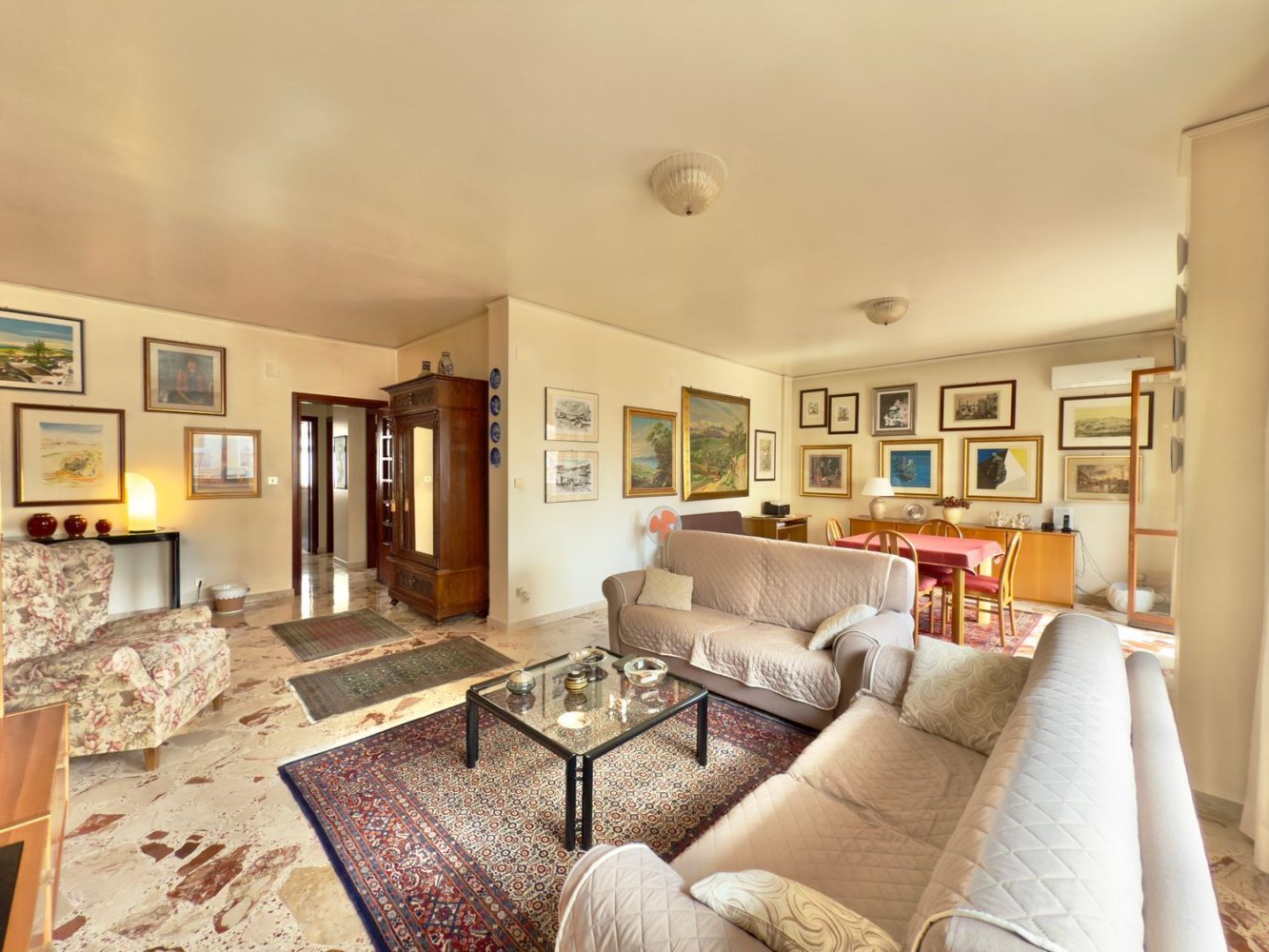 4 bedrooms Apartment in Palermo, Italy No. 345118