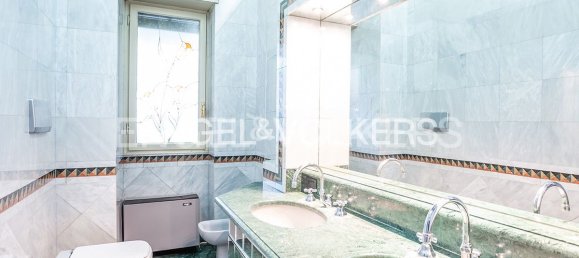 3 bedrooms Apartment in Rome, Italy No. 103850 12