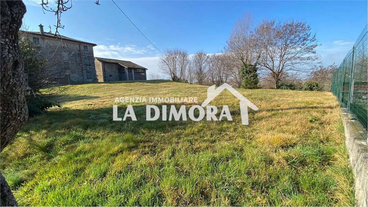 1657m² Land in Refrontolo, Italy No. 202592