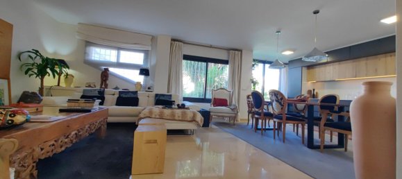 Дуплекс с 3 спальнями в Эстепона, Испания № 148164 9