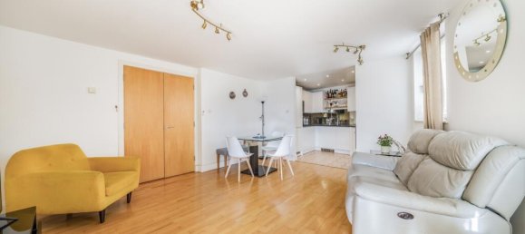 2 bedrooms Apartment in London, United Kingdom No. 13467 6