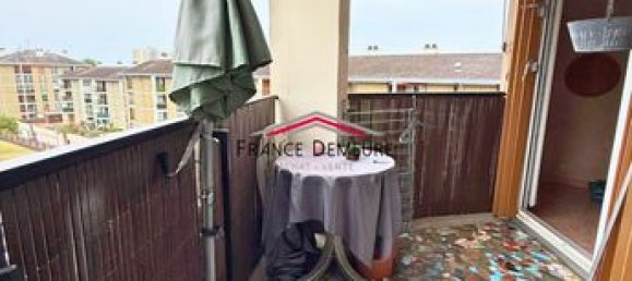 2 bedrooms Apartment in Franconville, France No. 304377 3
