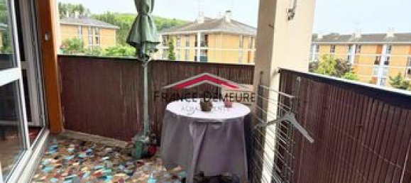 2 bedrooms Apartment in Franconville, France No. 304377 4