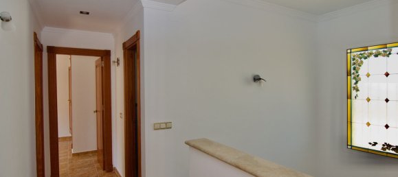 4 bedrooms Villa in Alhaurin de la Torre, Spain No. 146560 16