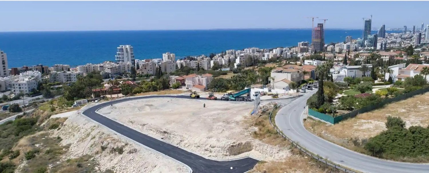  Land in Agios Tychonas, Cyprus No. 30893