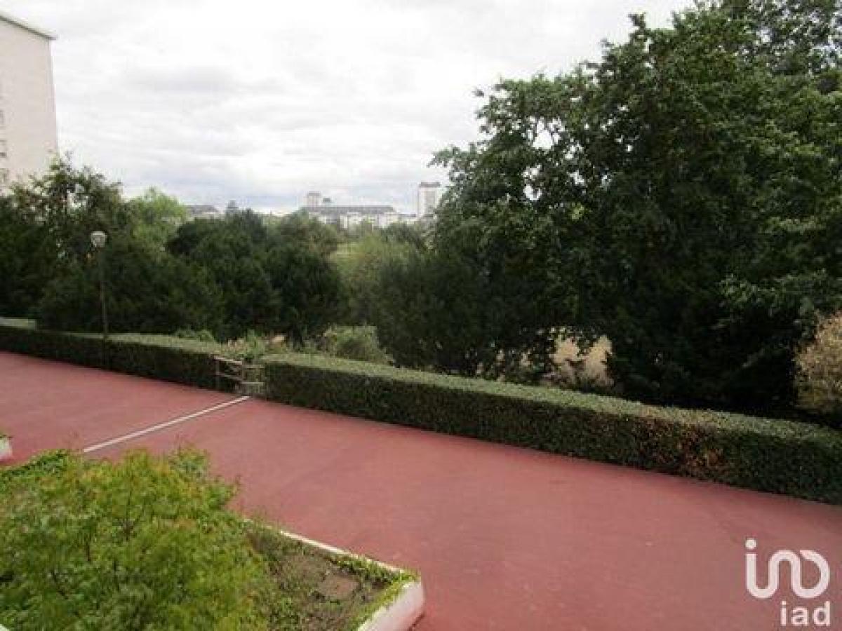 3 bedrooms Condo in Tours, France No. 13996