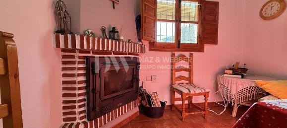 3 Schlafzimmer Haus in Cutar, Spain, Nr. 23664 21