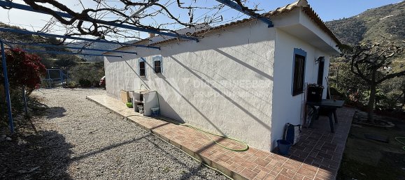 3 Schlafzimmer Haus in Cutar, Spain, Nr. 23664 9