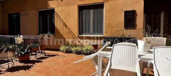 Квартира с 2 спальнями в Генуя, Италия № 301545 12