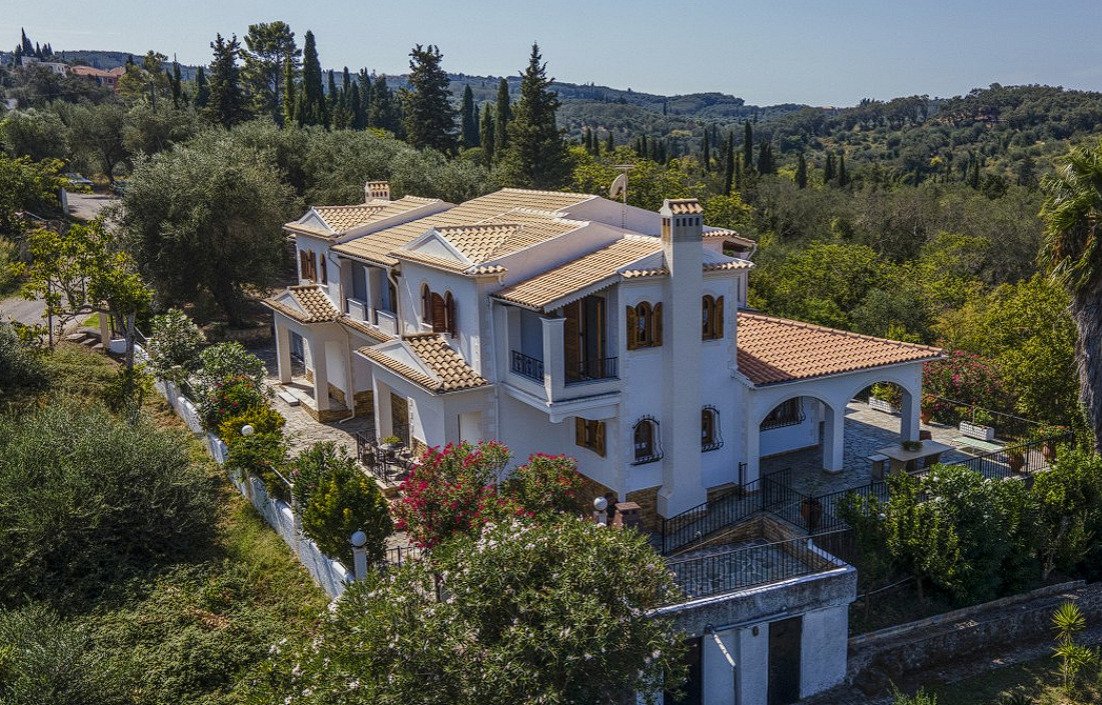 Casa de 8 dormitorios en Corfu, Greece No. 9025