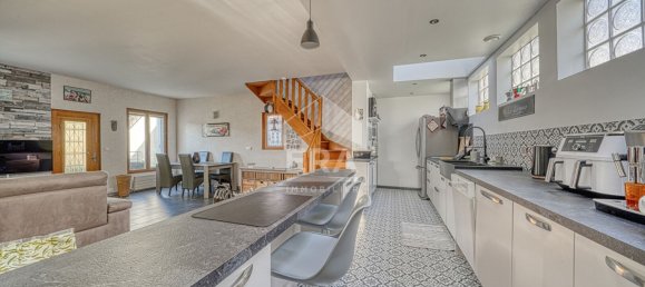 Villa T3 em Chaville, France N.º 151182 12