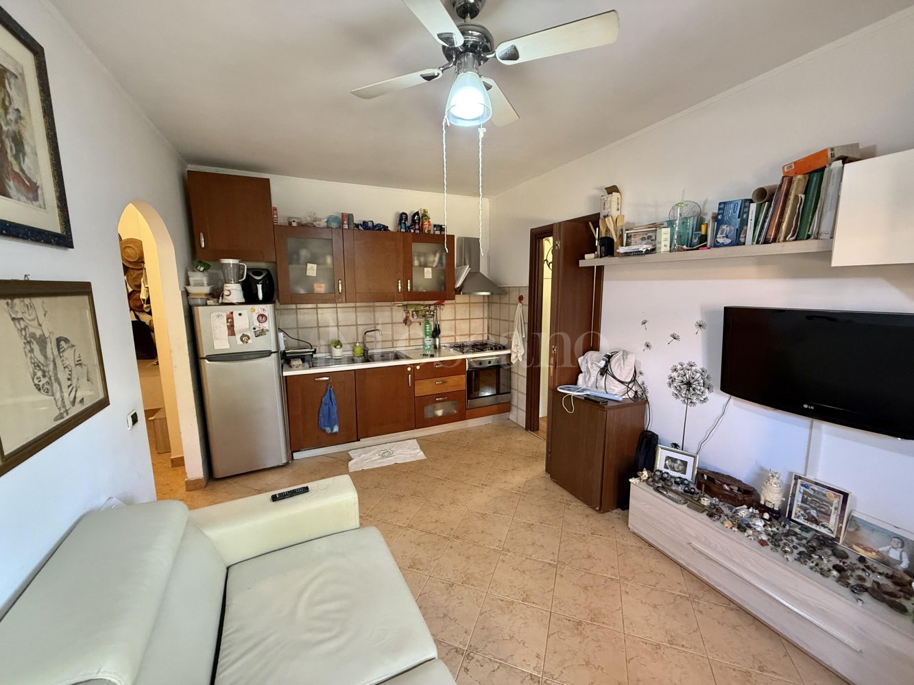 Квартира с 4 комнатами в Неттуно, Италия № 349587