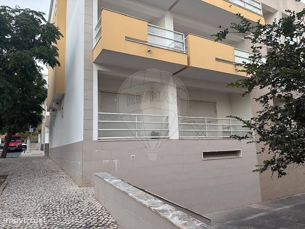 3 bedrooms Duplex in Barreiro, Portugal No. 251600