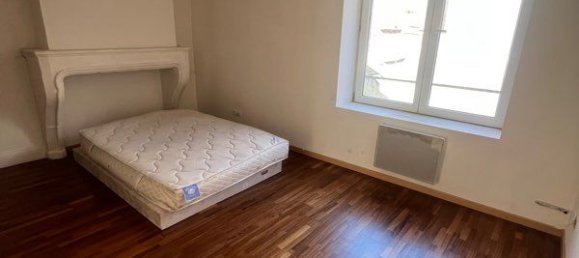 1 bedroom Apartment in Sedan, France No. 181897 2