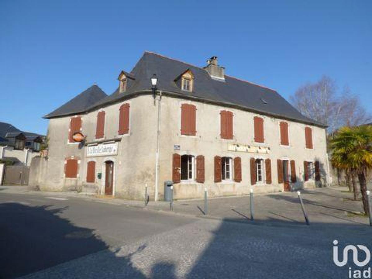 6 bedrooms House in Coarraze, France No. 5105