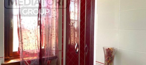 4 rooms House in Fucecchio, Italy No. 375681 9