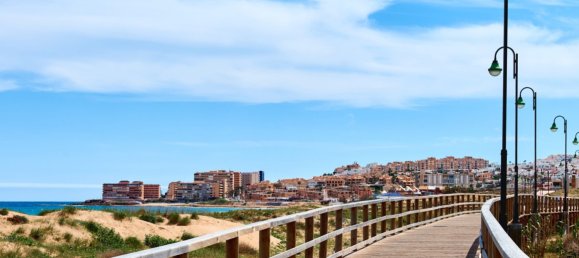 3 bedrooms Penthouse in La Mata, Spain No. 6147 18