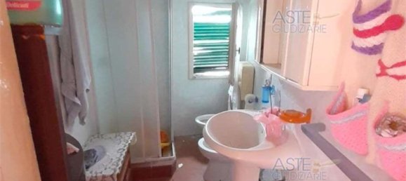 3 rooms Apartment in Capannoli, Italy No. 200443 6