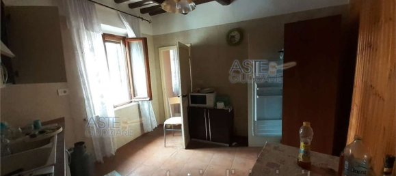 3 rooms Apartment in Capannoli, Italy No. 200443 20