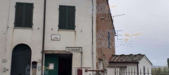 3 rooms Apartment in Capannoli, Italy No. 200443 2