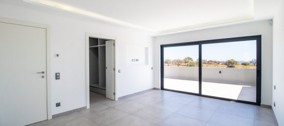 Вилла с 5 спальнями в Лагуш, Португалия № 122656 13