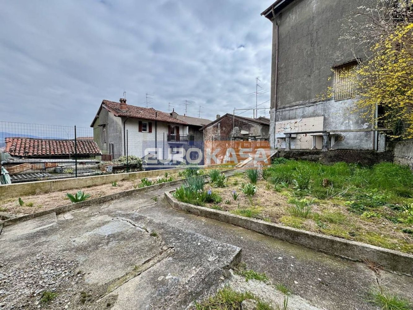 5-salle Maison à Almenno San Salvatore, Italy No. 228929