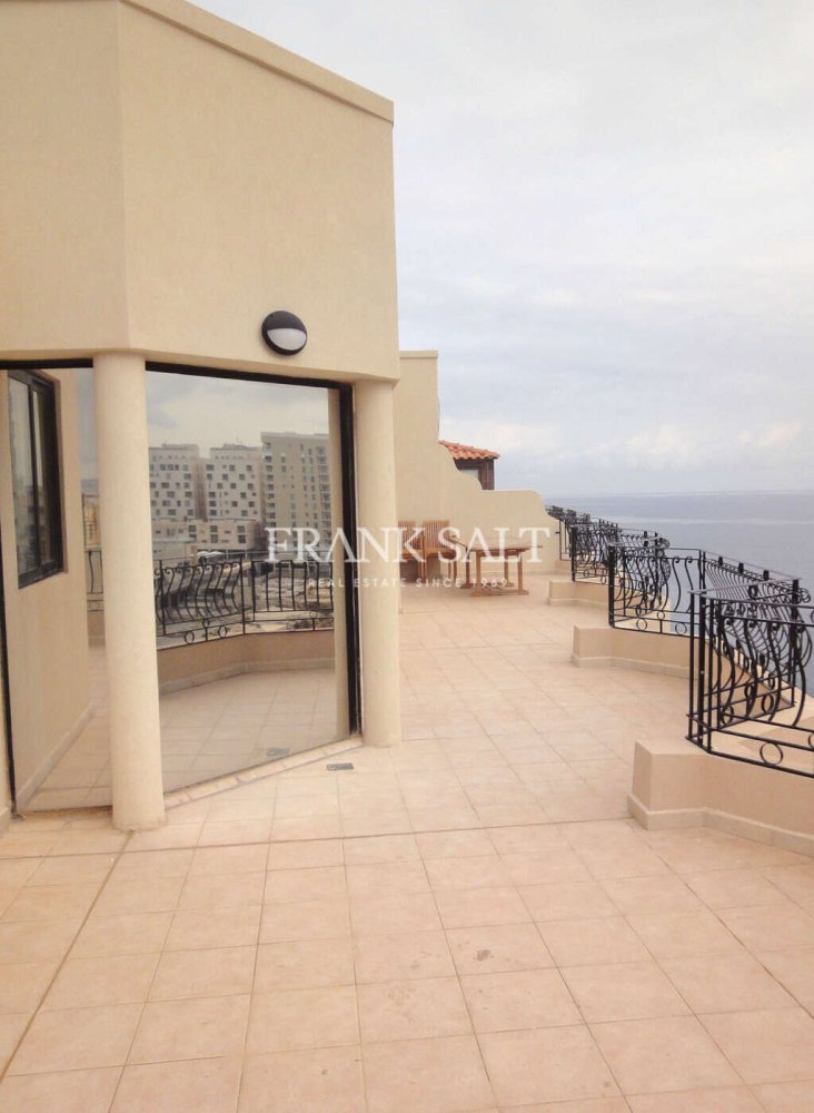 2 chambres Penthouse à Sliema, Malta No. 3195