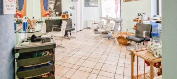 Gewerbliche Immobilie in Verona, Italy 47m², Nr. 380665 11