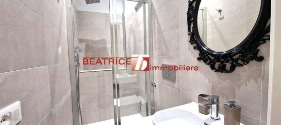 5 bedrooms Villa in Lucca, Italy No. 10773 20