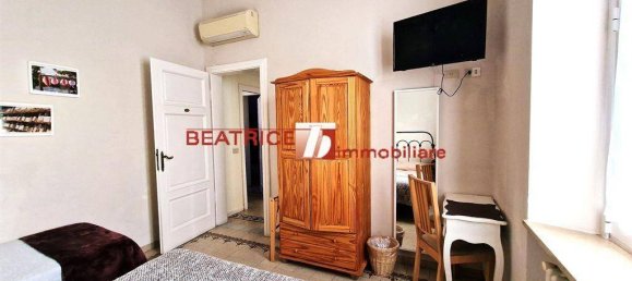 5 bedrooms Villa in Lucca, Italy No. 10773 24