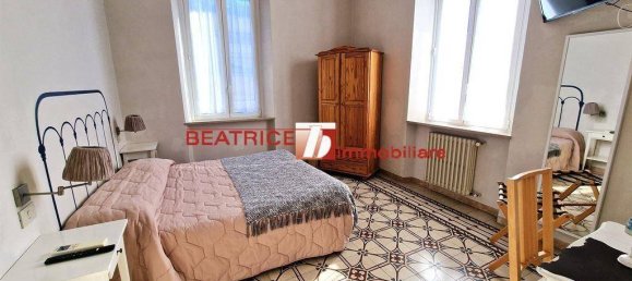 5 bedrooms Villa in Lucca, Italy No. 10773 21