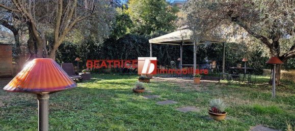 5 bedrooms Villa in Lucca, Italy No. 10773 42