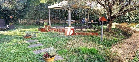 5 bedrooms Villa in Lucca, Italy No. 10773 40