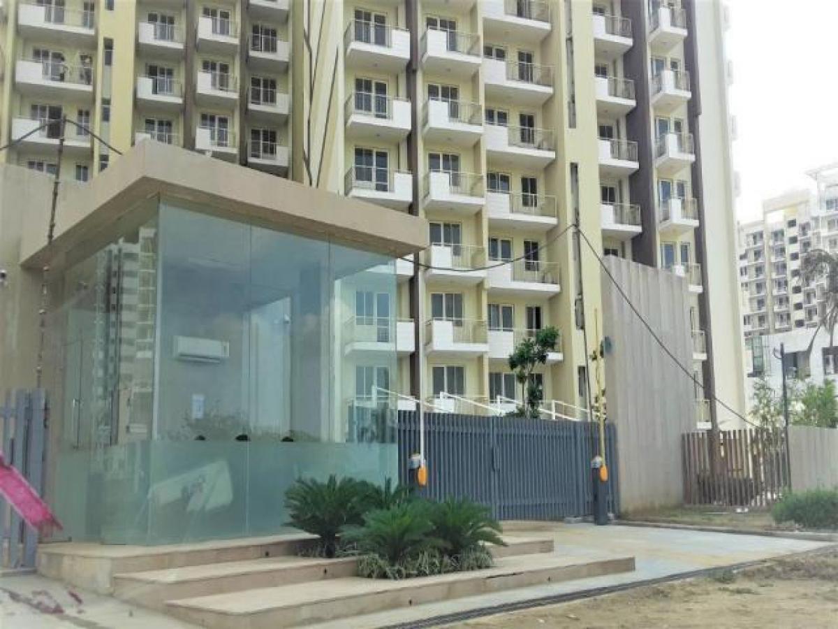 Casa de 2 dormitorios en Gurgaon, India No. 2153