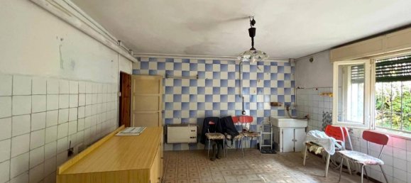 5 rooms Villa in Argenta, Italy No. 115056 3