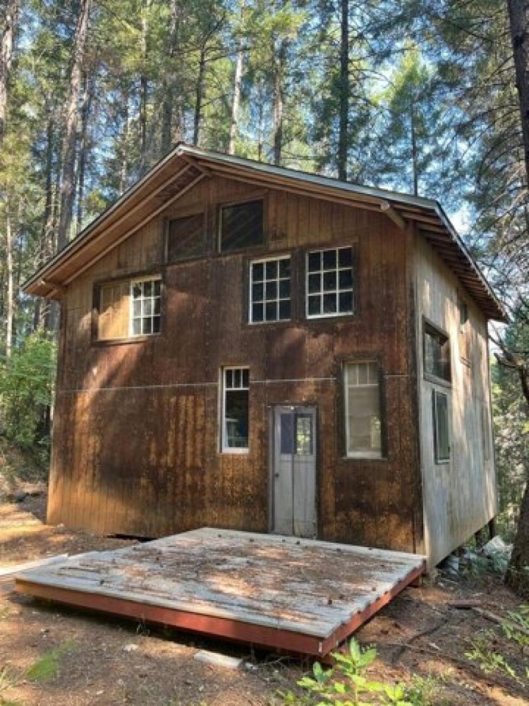  Land in Nevada City, USA No. 476568