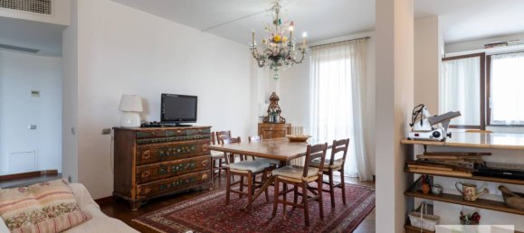 Apartamento T2 em Desio, Italy N.º 381225 2