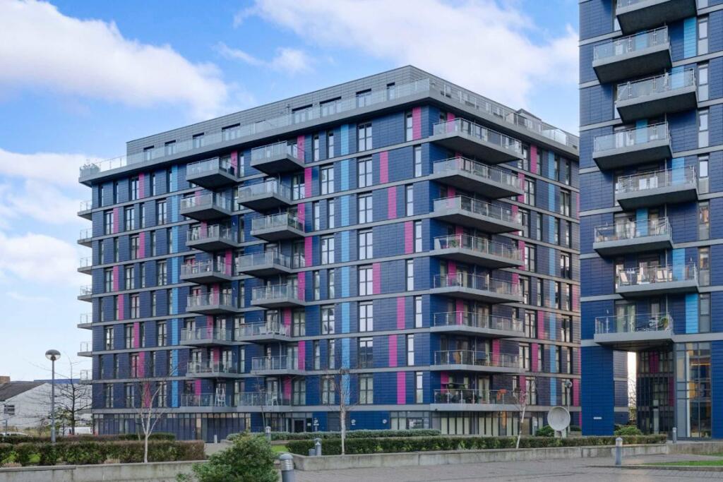 1 bedroom Apartment in Ealing, United Kingdom No. 5823