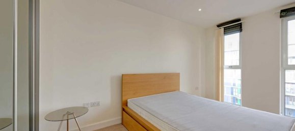 1 bedroom Apartment in Ealing, United Kingdom No. 5823 3