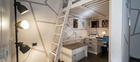 3-salle Appartement à Pescate, Italy No. 286154 30