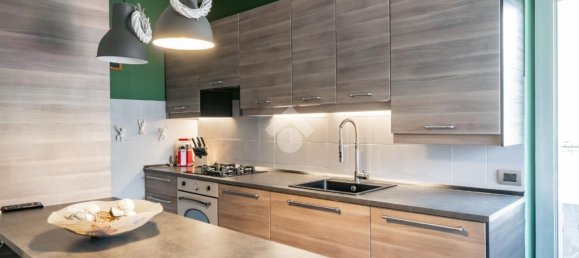 3-salle Appartement à Pescate, Italy No. 286154 10