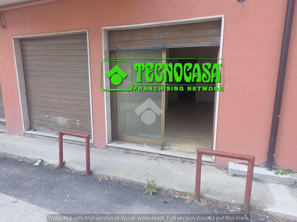 Imóvel comercial de 1 divisão em Mercogliano, Italy N.º 293756