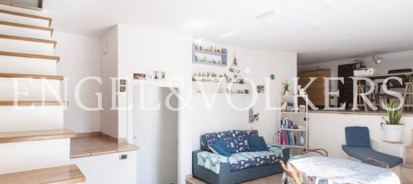 2 Schlafzimmer Penthouse in Naples, Italy, Nr. 68784 3