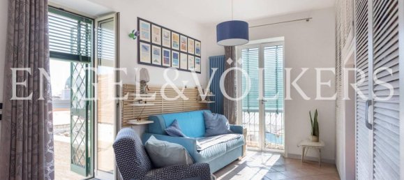 2 Schlafzimmer Penthouse in Naples, Italy, Nr. 68784 12