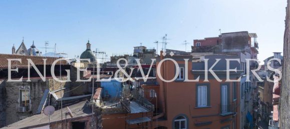 2 Schlafzimmer Penthouse in Naples, Italy, Nr. 68784 17