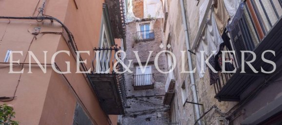 2 Schlafzimmer Penthouse in Naples, Italy, Nr. 68784 21